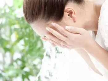 让皮肤紧致的民间偏方，五种效果明显  偏方 民间 皮肤 抗皱护肤 第3张