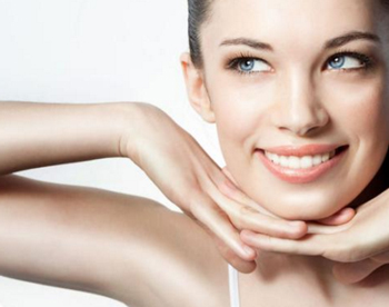 30脸部皮肤松弛怎么办，五种告别松弛  30 皮肤松弛 抗皱护肤 第3张