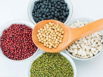 女人脸上暗黄，吃什么食物补气血