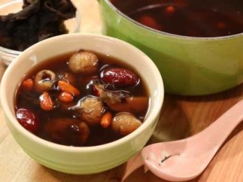 女人脸上暗黄，吃什么食物补气血  气血 食物 女人 美白祛黄 第6张