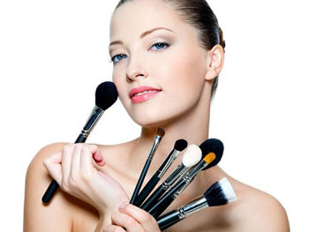 经常化妆导致皮肤暗沉怎么办，七个方法推荐