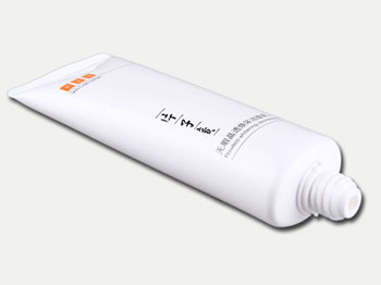 片仔癀祛黄亮白洁面乳怎么样测评如何  片仔癀 洁面乳 黄亮白 美白祛黄 第5张