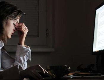 经常熬夜皮肤暗黄怎么办，五个小妙招来帮你