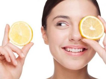 皮肤暗黄吃什么维生素，吃出好皮肤