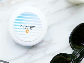 皮肤暗黄用什么粉底，选对产品很重要  粉底 皮肤 黄用 美白祛黄 第3张