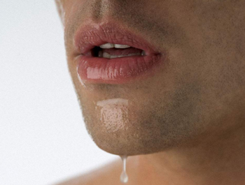 嘴巴周围皮肤发黄怎么回事  嘴巴 发黄 美白祛黄 第5张