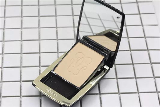 夏日必备人气散粉清单，拒绝油光满面  散粉 粉饼 服帖 第7张