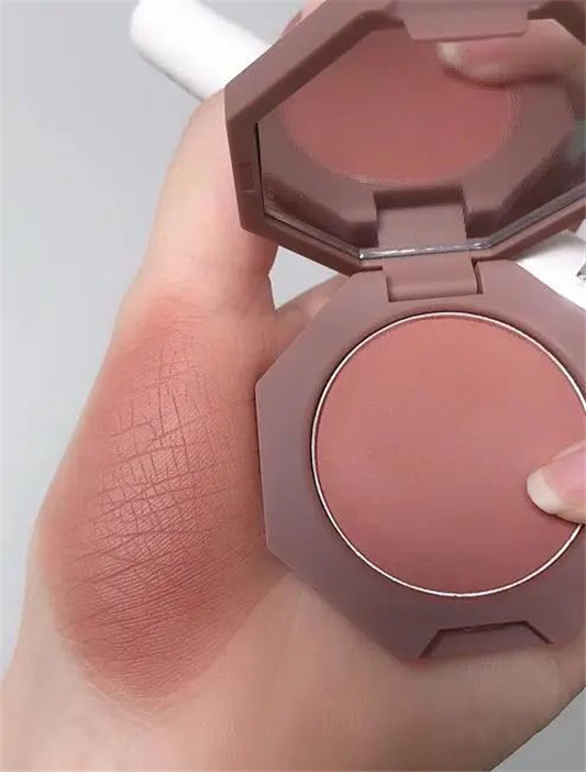 腮红什么牌子好用，什么腮红能显瘦  腮红 第11张