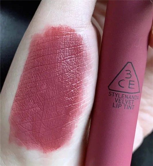 超显白的3CE唇釉，这些绝美色号你必须拥有  3CE 唇釉 第14张