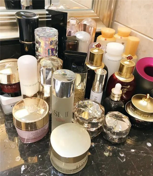 为什么护肤品或化妆品会搓泥，难怪上千元贵妇精华都中招  精华 搓泥 第7张