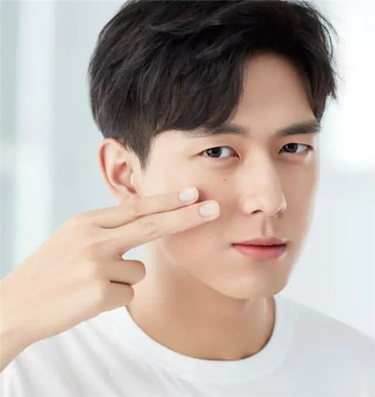 为什么护肤品或化妆品会搓泥，难怪上千元贵妇精华都中招  精华 搓泥 第9张