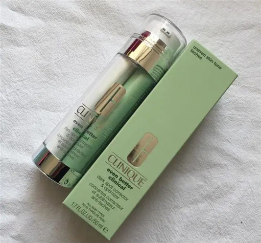 五款专柜级美白精华「Olay效果好 娇韵诗搓泥 倩碧干敏肌慎用」