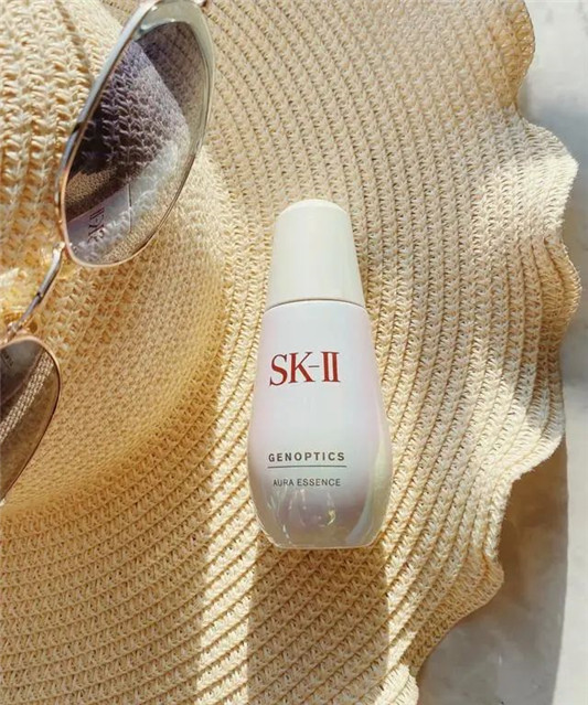 五款专柜级美白精华「Olay效果好 娇韵诗搓泥 倩碧干敏肌慎用」  美白 精华 Olay 娇韵诗 倩碧 第5张