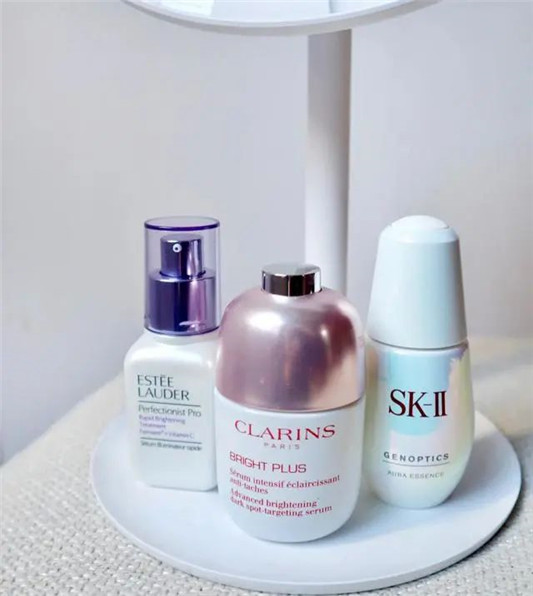 五款专柜级美白精华「Olay效果好 娇韵诗搓泥 倩碧干敏肌慎用」  美白 精华 Olay 娇韵诗 倩碧 第12张