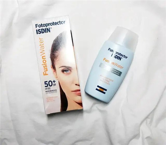 便宜又好用的防晒霜推荐「怡思丁清爽 Mistine不输安耐晒」  防晒霜 怡思丁 Mistine 第4张