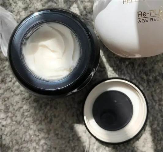 豪门面霜推荐「兰蔻更适合年轻人 赫莲娜黑绷带全能」  面霜 兰蔻 赫莲娜 第8张