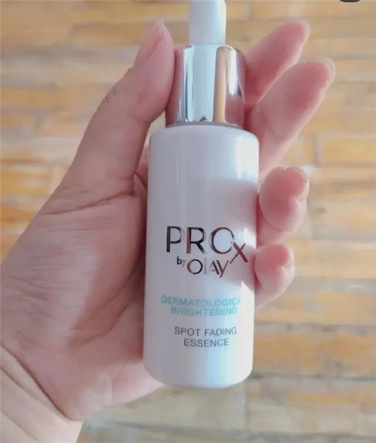 四大美白精华推荐「小灯泡用后亮白一度 Olay祛斑真厉害」  美白 精华 小灯泡 Olay 第5张