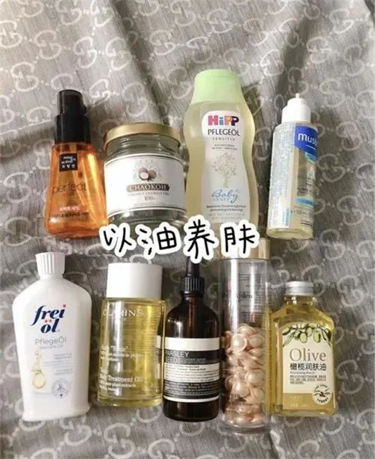 肌肤干燥需补水不止补水，补油也重要get「以油养肤」