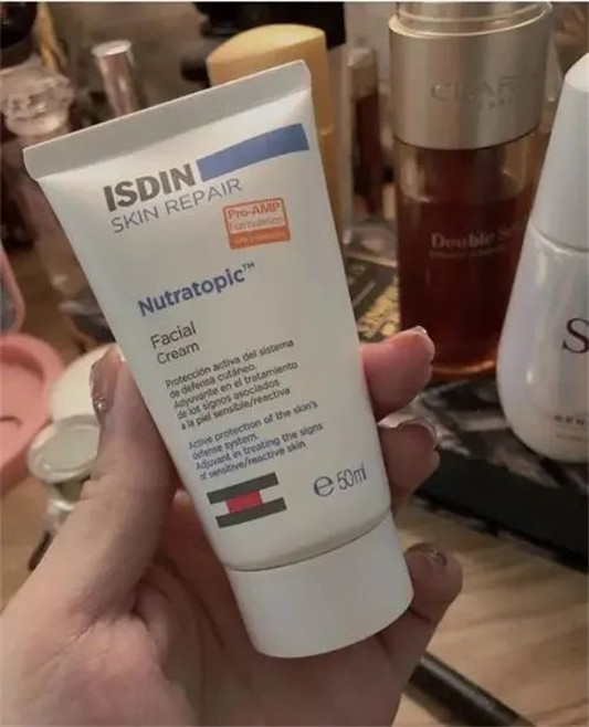 干敏皮护肤拯救大干皮好物推荐「鲨烷油 双萃精华都好用」  护肤 鲨烷油 双萃精华 第2张