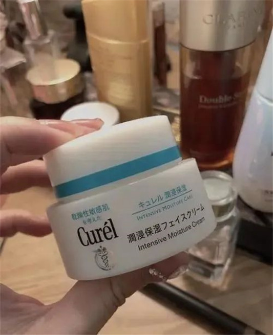 干敏皮护肤拯救大干皮好物推荐「鲨烷油 双萃精华都好用」  护肤 鲨烷油 双萃精华 第7张