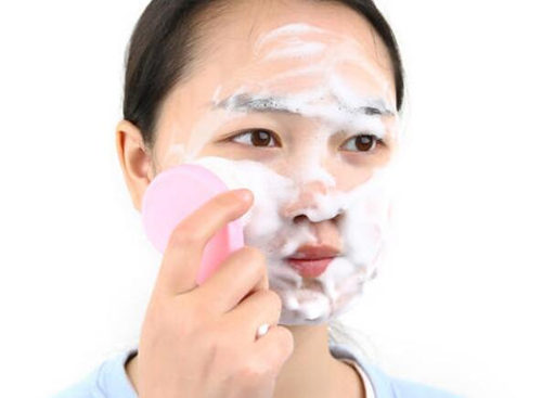 眼部抗衰老方法是什么，几个小妙招快来体验  抗衰老 小妙招 美白祛黄 第2张