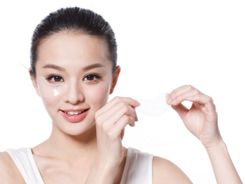 30岁上眼皮松弛怎么办，五种恢复紧致眼皮  眼皮松弛 30岁 美白祛黄 第2张