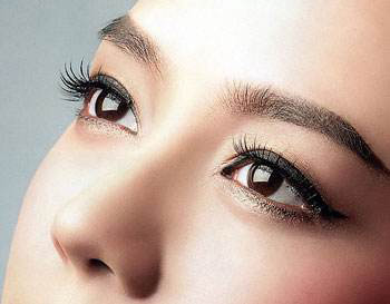 做切眉手术后的注意事项，必须注意的5点  注意事项 切眉手术 美白祛黄 第2张