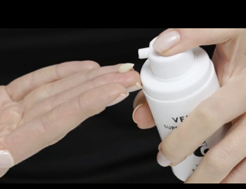 5号verso眼霜怎么样，适合年龄  眼霜 年龄 verso 美白祛黄 第4张