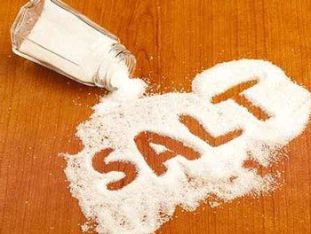 泪沟型黑眼圈怎么去除，教你正确去除假性黑眼圈  黑眼圈 泪沟型 美白祛黄 第6张