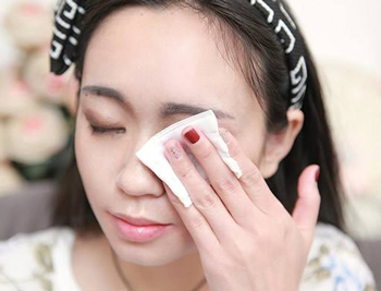 不同类型眼膜的正确使用方法剖析  眼膜 使用 美白祛黄 第3张