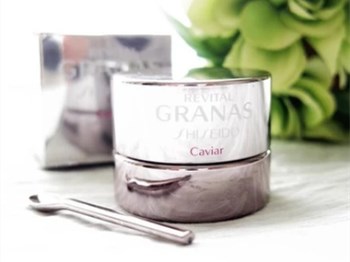 鱼子酱眼霜怎么样、好用产品推荐  眼霜 鱼子酱 美白祛黄 第3张