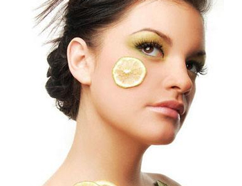 去眼袋的小窍门自制眼膜，五种自制眼膜分享