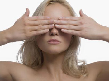 黑眼圈会自己消失吗，必备3种方式  黑眼圈 美白祛黄 第4张