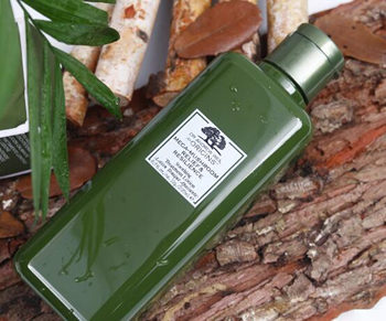 适合油痘肌的精华液哪些好用  油痘肌 精华液 美白祛黄 第5张