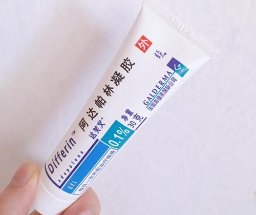 阿达帕林凝胶去粉刺得多久，使用注意事项要谨记
