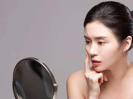 痘痘干了结痂怎么办，能抠掉吗  痘痘 结痂 美白祛黄 第2张