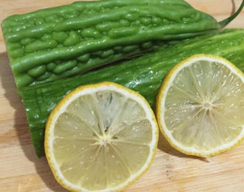 女性下巴长痘痘咋调理，这五个方法很实用  痘痘 下巴 女性 调理 方法 美白祛黄 第3张