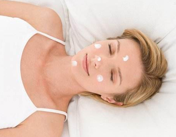 冬天起痘痘是怎么回事，教你不一到冬天就长痘  冬天 痘痘 美白祛黄 第4张