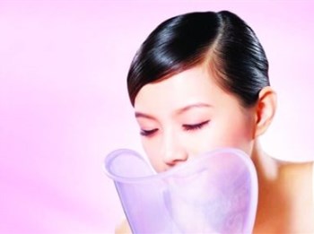 脸上有痘可以热喷吗，痘痘肌别盲目  脸上有痘可以热喷吗 美白祛黄 第2张