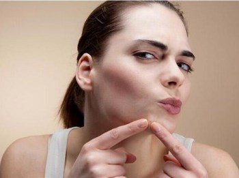 闭**痘好不好、怎么办，正确对待闭口变痘痘  怎么办 美白祛黄 第5张