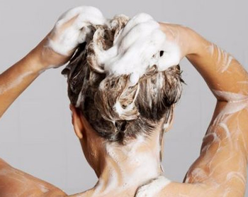 头发跟脖子后边长痘痘，隐藏的痘也要注意  头发 痘痘 脖子 美白祛黄 第6张