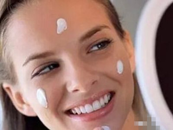 挤完粉刺后怎么处理，四招消除发炎肿痛  粉刺 美白祛黄 第3张