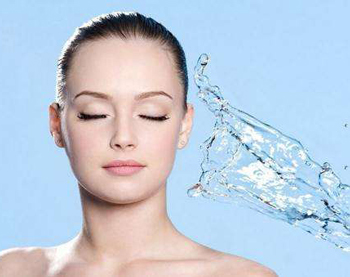 脸上长红痘痘还很痒怎么回事  痘痘 美白祛黄 第2张