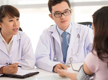 过敏性痘痘怎么调理，八个小妙招来解决  痘痘 美白祛黄 第3张