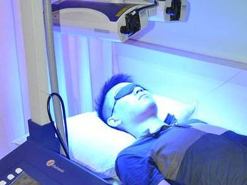 红蓝光治疗痤疮效果详细分析  痤疮 美白祛黄 第2张