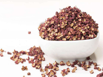 脸上有痤疮用什么洗脸，推荐5种  痤疮 洗脸 美白祛黄 第4张