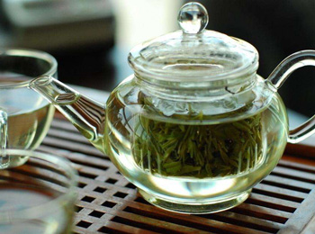 脸上有痤疮用什么洗脸，推荐5种  痤疮 洗脸 美白祛黄 第5张