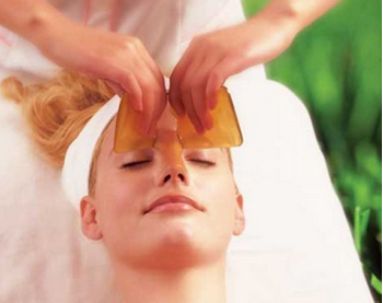 脸部刮痧能去痘印吗，不要盲目进行  脸部 刮痧 美白祛黄 第1张