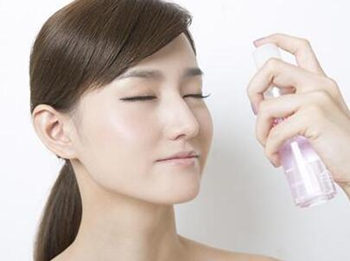 补水喷雾在什么之后用，和水乳什么顺序