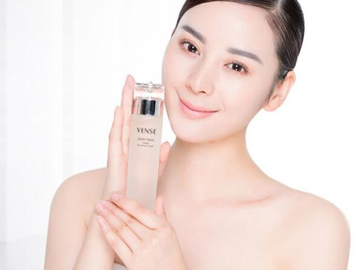 过年脸上严重脱皮怎么办，这几个小妙招来帮忙  脱皮 小妙招 美白祛黄 第6张